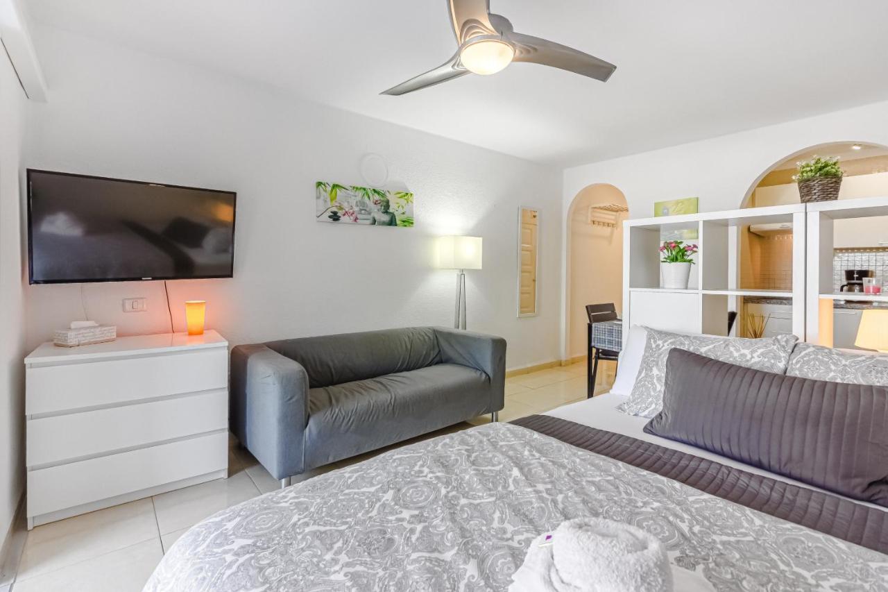 Fantastic Large Studio In Front Of Beach Heated Pool Wifi 阿罗纳 外观 照片